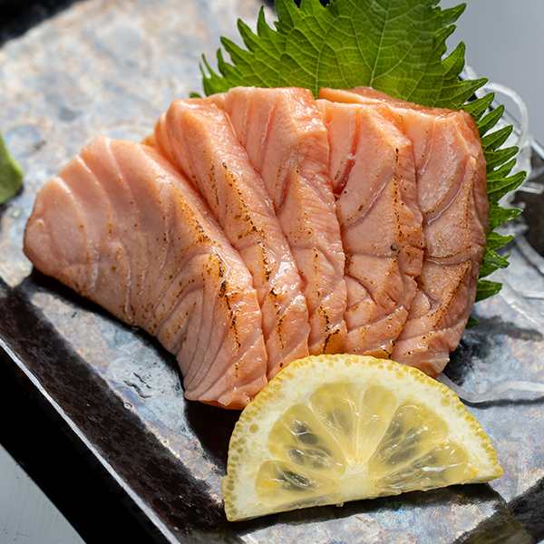 SASHIMI SHAKE ABURI (SALMÃO MAÇARICADO) 5 UN