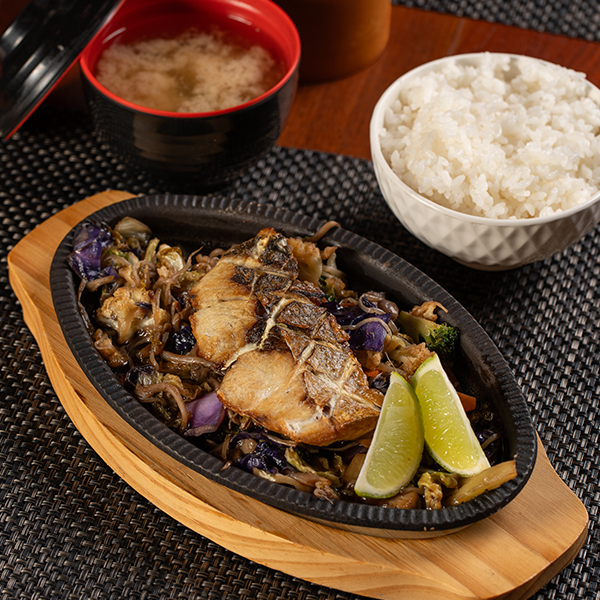 TEPPAN YAKI MASSU
